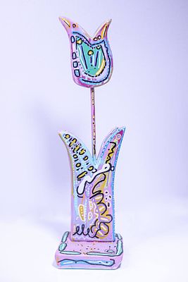 Михаленко Кирилл (1998 г.р.) - "Macro 5". 2021 г. Дерево, дуб, акрил 
35 х 19 см 
Кирилл Михаленко 