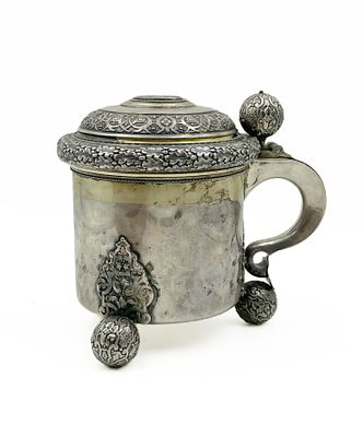 (П) Пивная кружка в неорусском стиле. . Серебро, золочение. Литье, чеканка, гравировка 