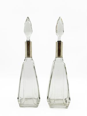 (П) Штофы парные с серебряной накладкой. Стекло, серебро (проба 800).