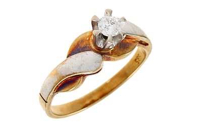 Ring 3,16g 585/- Gelbgold und Wei&szlig;gold mit Diamant ca. 0,20 ct., Ringgr&ouml;&szlig;e ca. 49. Ring 3,16g 