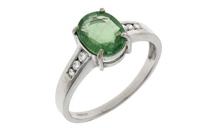 Ring 3,35g 750/- Wei&szlig;gold mit 6 Diamanten zus. ca. 0,12 ct. G/vs und Turmalin, Ringgr&ouml;&szlig;e ca. 56. 