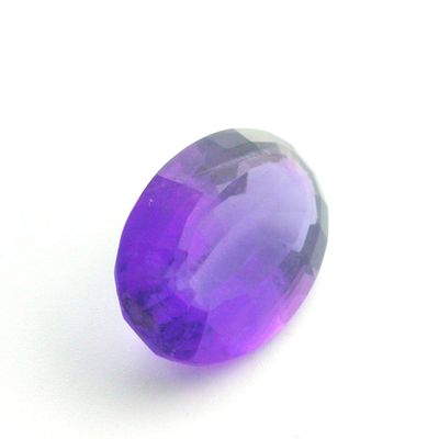 Amethyst 7,57 ct. 17,11 x 11,07 x 6,83 mm