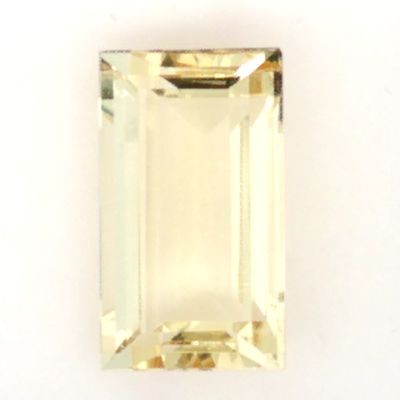 Orthoklas zu 6,45 ct., Länge 15,12 mm, Breite 8,69 mm, Höhe 6,26 mm