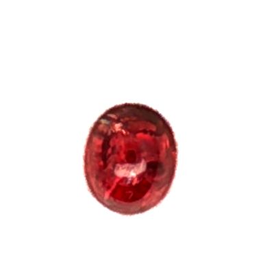 Rubin Cabochon zu 1,56 ct., Länge 6,68 mm, Breite 5,49 mm, Höhe 3,91 mm