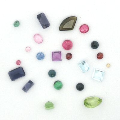 Diverse Edelsteine 5,62 ct.