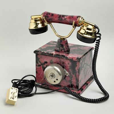 Edelstein Telefon aus Rodonit Messing ca. Laenge 12.6 x Breite 16.4 x Hoehe 26. mm