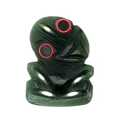 Tiki Jade 11,14 ct. 25,82 x 19,12 x 3,70 mm