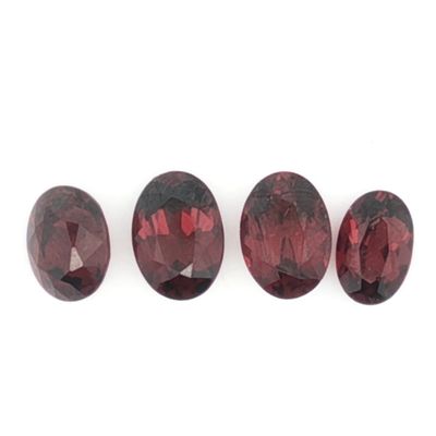 Granat Konvolut 4 Stk. 11,39 ct.