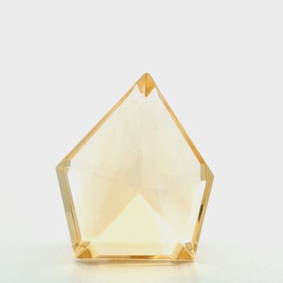 Citrin 21,38 ct. 18,44 x 21,73 x 9,68 mm