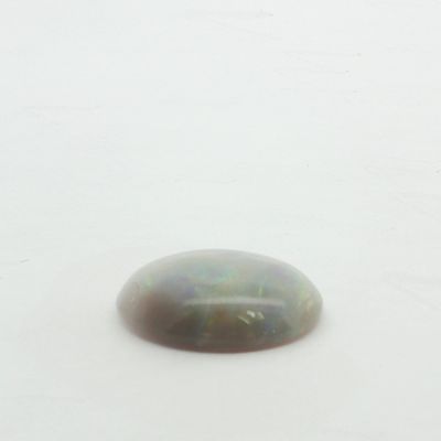 Opal 3,81 ct., L&auml;nge 14,67 mm, Breite 11,60 mm, H&ouml;he 3,93 mm