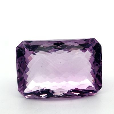 Amethyst Briolett 73,44 ct. 30,00 x 21,29 x 15,18 mm