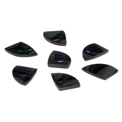 Onyx Konvolut 7 Stk. zu 10,41 ct. Onyx Konvolut 7 Stk. zu 10,41 ct.