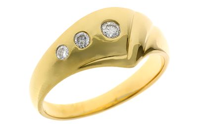 Ring 3,68g 750/- Gelbgold mit 3 Diamanten zus. ca. 0,09 ct. G/si-pi, Ringgr&ouml;&szlig;e ca. 51. Ring 3 