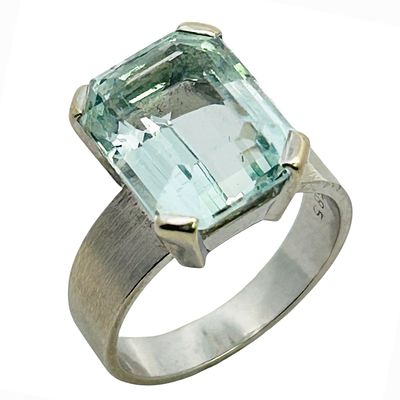 Ring 6,63g 585/- Wei&szlig;gold mit Aquamarin, Ringgr&ouml;&szlig;e ca. 53. Ring 6,63g 585/- Wei&szlig;gold mit 