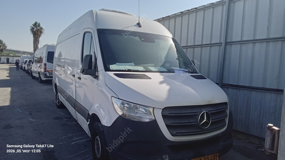 מרצדס ספרינטר מודל 2019. 290,408 ק"מ, יד שלישית. תיבת הילוכים: ידני
צבע: רב גווני, מנוע: דיזל 