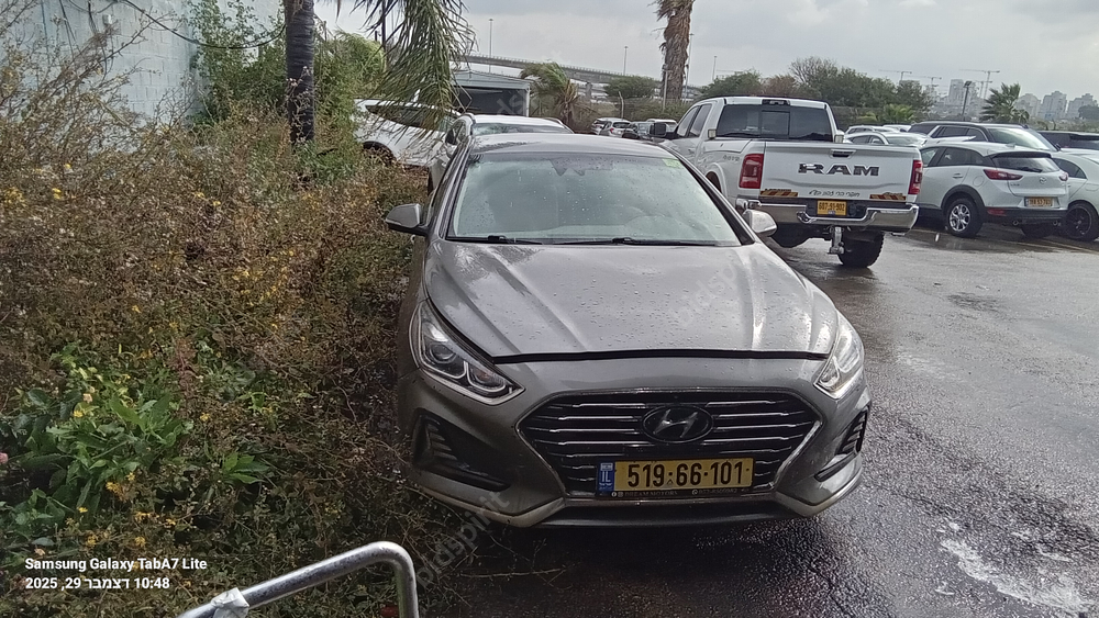 יונדאי סונטה היברידי מודל 2018. 238,500 ק"מ, יד שלישית. מחיר מחירון: ₪76,000. תיבת הילוכים: 