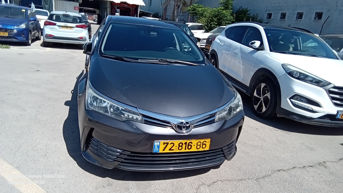 טויוטה קורולה