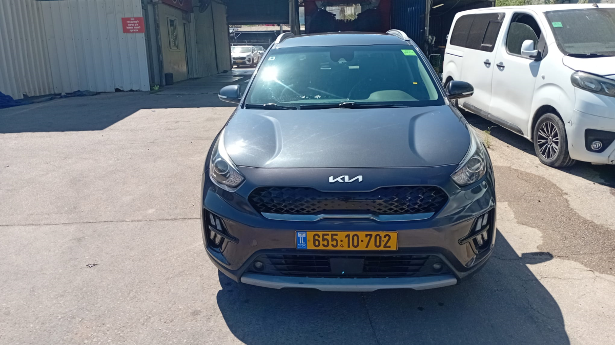 קיה נירו PHEV היברידי