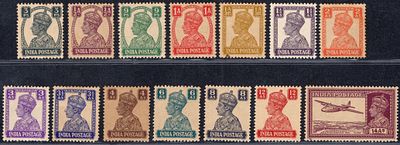 1940-43 KGVI white background issue complete set of 14v (Sg No. 265/277) in mint condition.