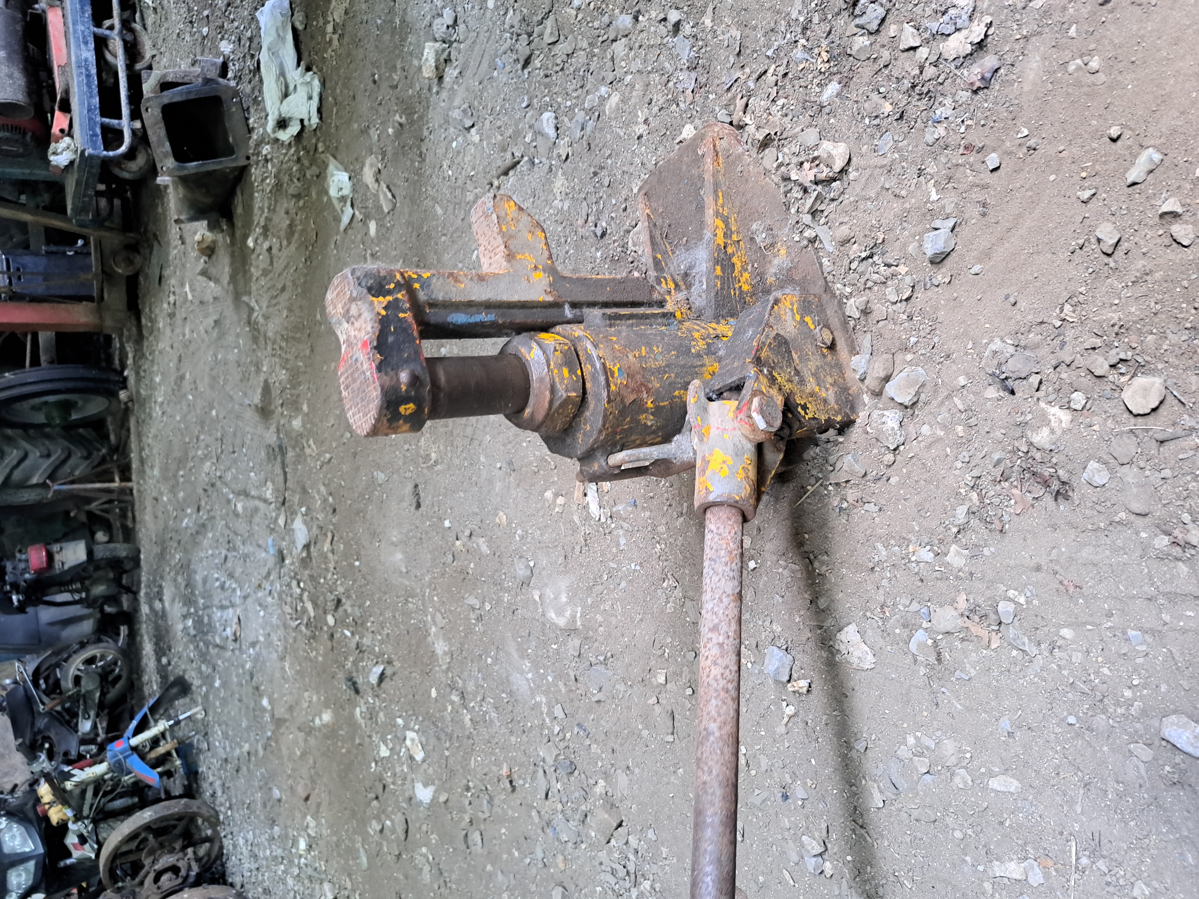 HEAVY DUTY BOTTLE JACK