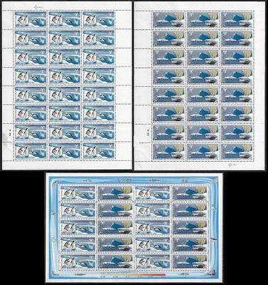 Mint Sheet. India 2009 Preserve The Polar Regions and Glaciers set of 2v complete sheet of 24 & 