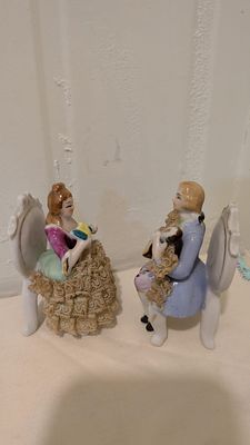 שני פסלוני נגנים, מושלמים.