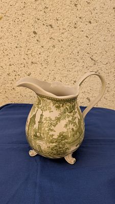 קנקן מקסים מתוצרת villeroy and boch. קנקן מקסים, מושלם, מתוצרת villeroy and boch, מהסדרה הירוקה 
