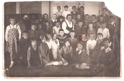 Фотография 1го-Класса. Ученики, 13 групп. В 1936 году