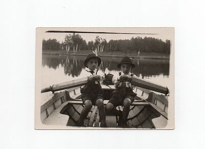 Фотооткрытка "Дети на веслах". Европа, начало 20 века.