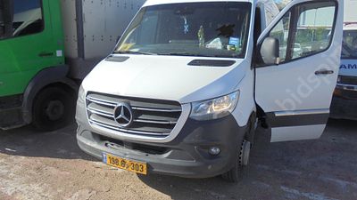 מרצדס בנץ 519CDI מודל 2023. 227,854 ק"מ, יד ראשונה. תיבת הילוכים: אוטומטי
צבע: לבן, מנוע: דיזל 