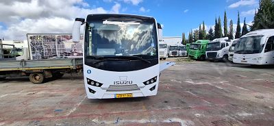 איסוזו S801 מודל 2021. 141,339 ק"מ, יד נוכחית: ראשונה, בעלות נוכחית: חברה בע"מ