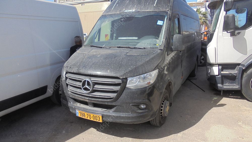 מרצדס בנץ 519CDI מודל 2023. 237,406 ק"מ, יד נוכחית: ראשונה, בעלות נוכחית: חברה בע"מ
