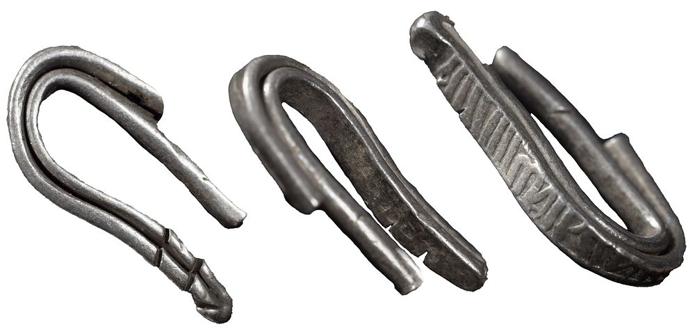 Portuguese India
D. Filipe I (1580-1598)
Larins from India that circulated during the reign of 