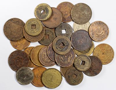 Lots World Coins Lot of multiple coins, various countries. Fine to XF.