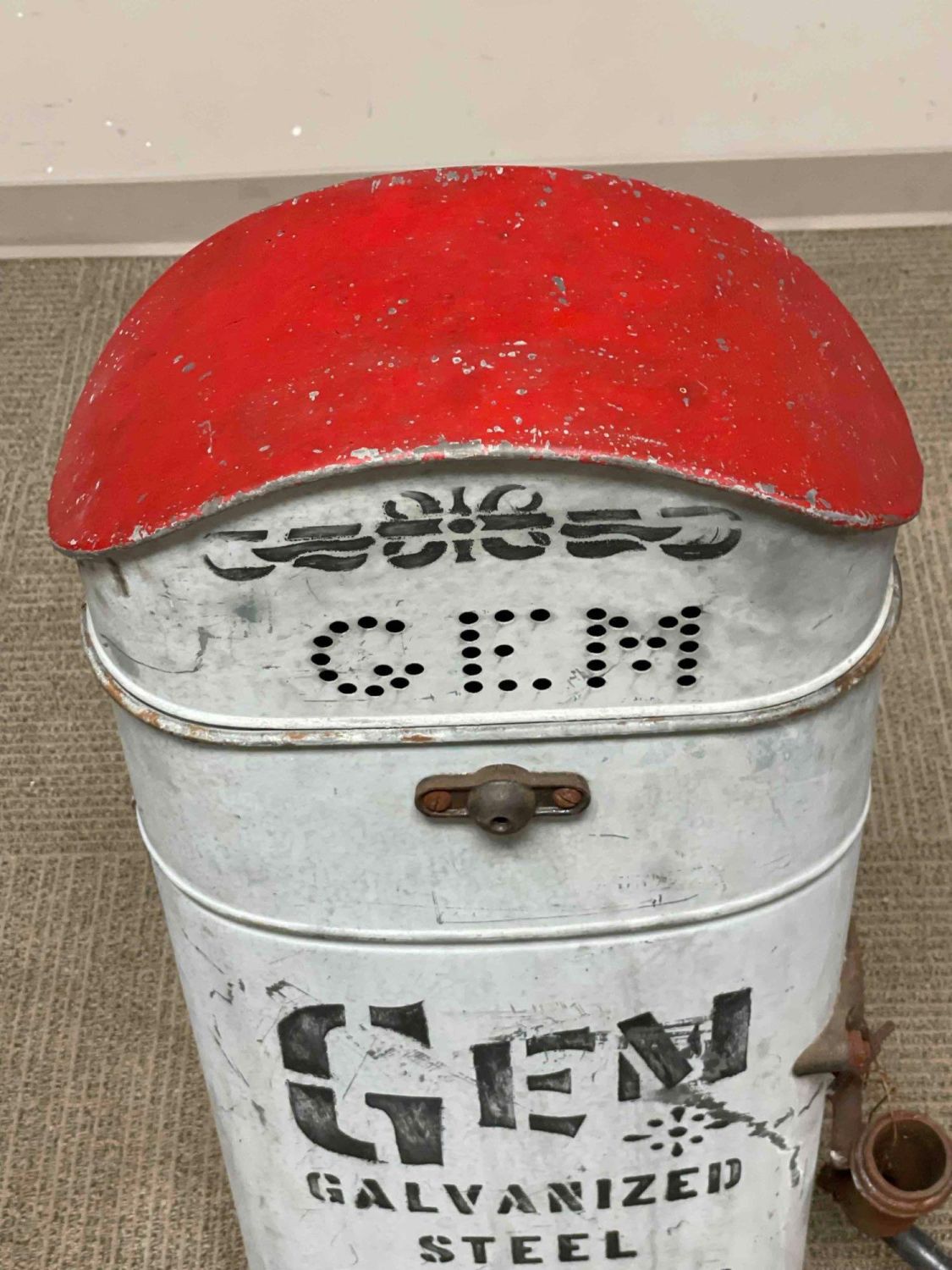 Lot 399 Galvanized Steel GEM Chain Water Pump Premier Auction Galleries