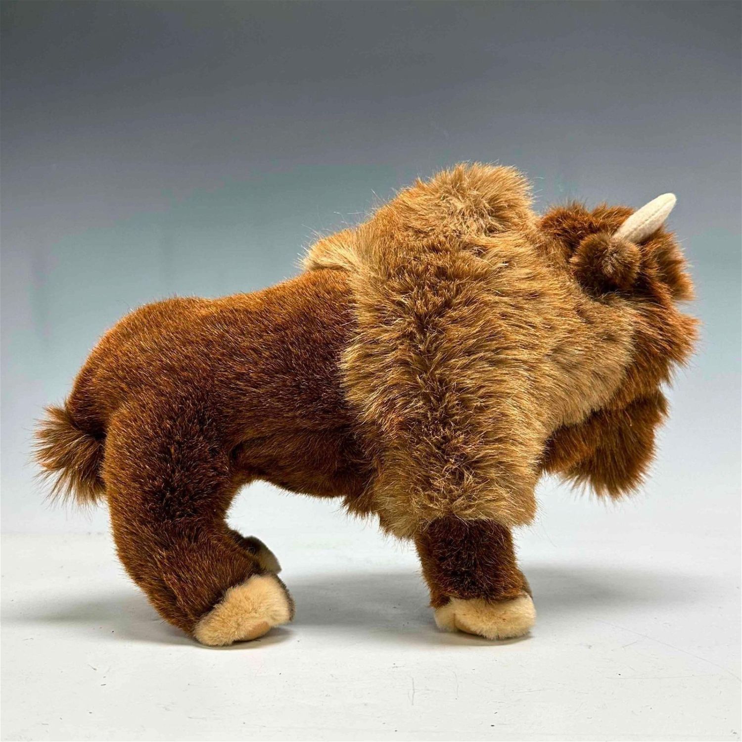 Lot 258 - Vintage STEIFF Buffalo / Bison | Premier Auction Galleries