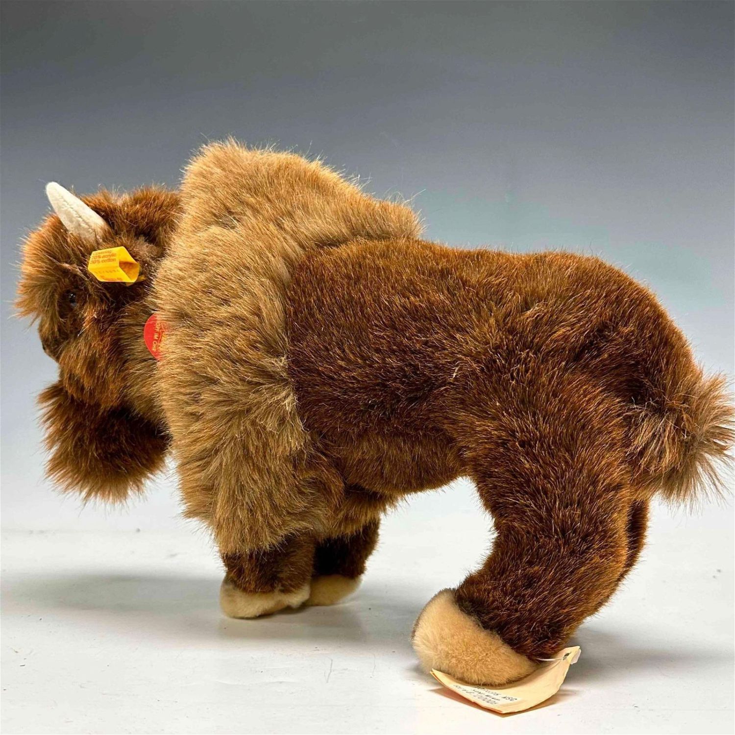 Lot 258 - Vintage STEIFF Buffalo / Bison | Premier Auction Galleries