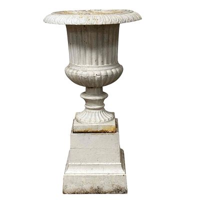 Early 20th Century 2pc Cast Iron Garden Urn Planter. Late 19th early 20th century cast iron 2pc 