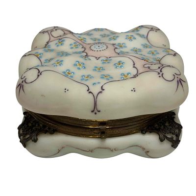 Wavecrest Egg Crate Dresser Box Unmarked. Unmarked egg crate puffy box dresser box in off 