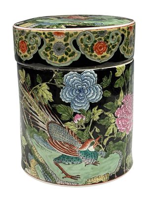 Chinese Famille Noire Porcelain Ginger Jar. Hand painted Chinese Famille Noire lidded porcelain 