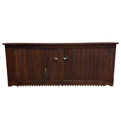 19th Century Country Primitive Bench with Jelly Cupboard Base. This 19th century American 