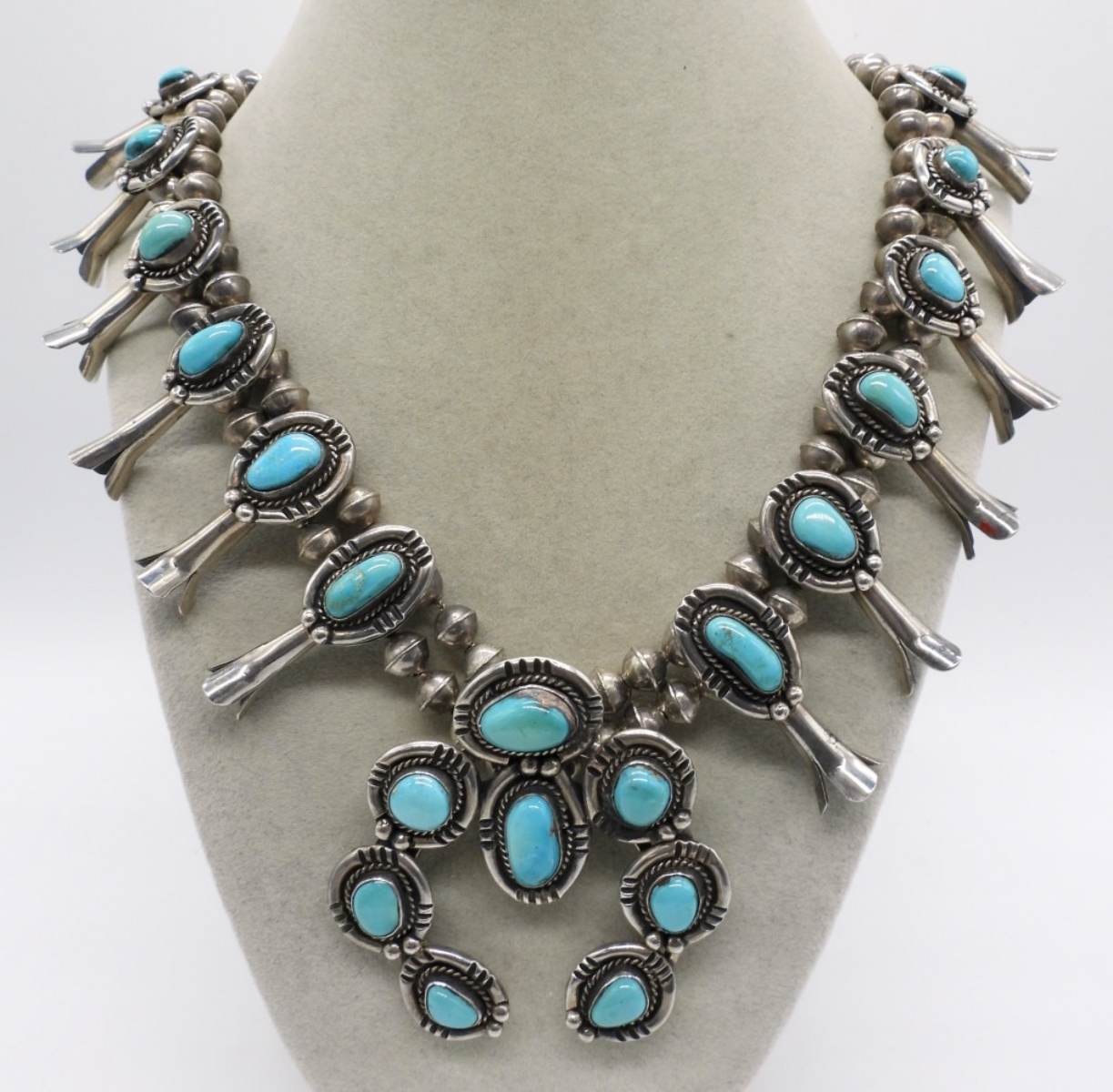 Vintage Auctions Online | July 8 Silver & Soul — A Sterling Jewelry Auction