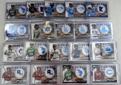 (19) 2023 TOPPS FATHER'S DAY TEAM PATCH. GREAT MIX - in PREMIUM HOLDERS - NICE CONDITION