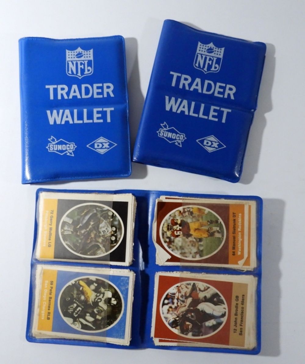 (3) NFL TRADER WALLET SUNOCO 1972 LOT. APPROX 150 SMALL SIZE FOOTBALL CARDS from 1972 SUNOCO - 