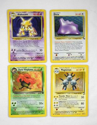 (4) VINTAGE POKEMON HOLOGRAM CARDS. ALL DIFFERENT - OVERALL EX/VGEX