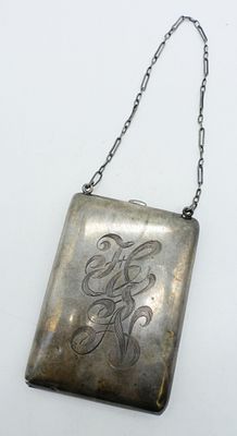 VTG 1917 STERLING COIN PURSE. VINTAGE STERLING COIN PURSE, ENGRAVED WITH INITIALS AND 1917. IN 