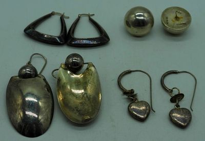 (4) STERLING EARRINGS - 1 TAXCO. FOUR PAIR OF VINTAGE STERLING PIERCED EARRINGS. ROUND PAIR IS 