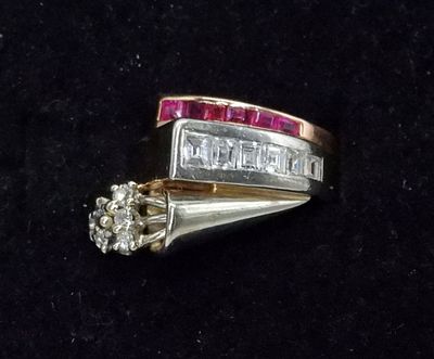 14K ROSE GOLD DIAMOND RUBY RING. 14K ROSE GOLD & WHITE GOLD RING. BAGUETTE DIAMONDS ARE GENUINE 