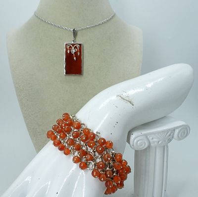 FACETED CARNELIAN 925 BRACELET & MORE. ONE VINTAGE FACETED CARNELIAN STERLING BRACELET, 7". 