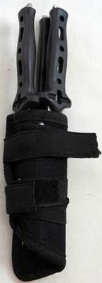 (3) THROWING KNIVES. VG THREE THROWING KNIVES WITH SHEATH